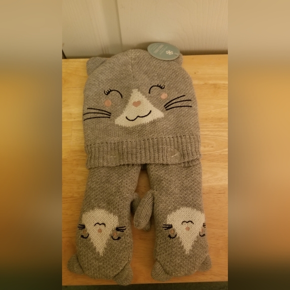 Kids' Hat & Mitten Set for 3 - 6yrs old - Picture 1 of 4